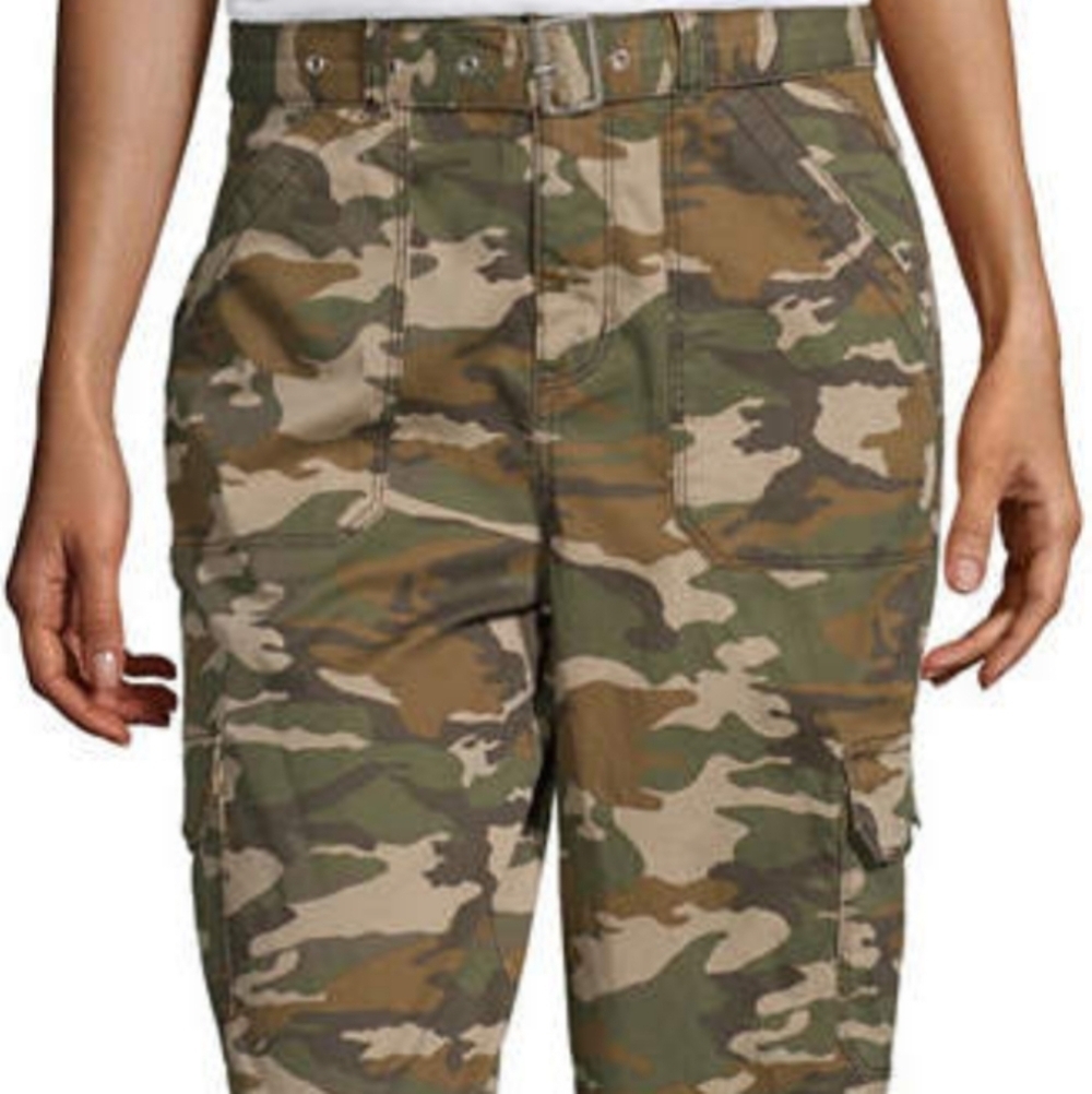 🎯🎯SALE🎯🎯 NWT Arizona Camo Cargo Joggers Sz 1